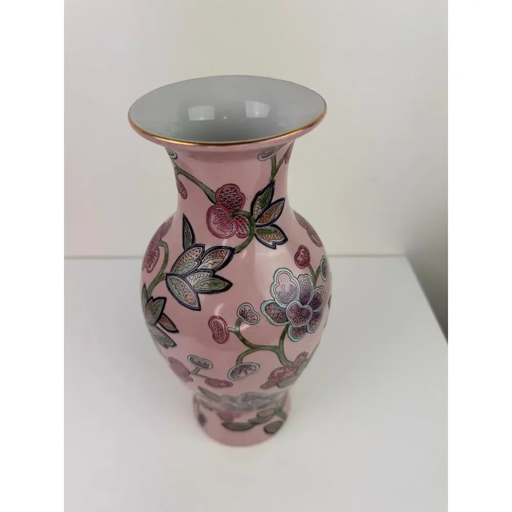 VINTAGE Pink Floral Porcelain Chinese Green Vines Theme Decor Vase Macau 11.5